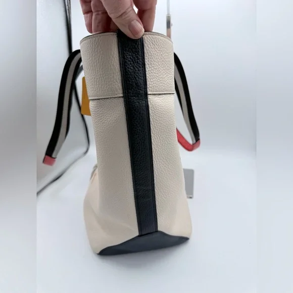 Coach Marvel Jes Tote Carol Danvers Captain Marvel Limited Edition Leather 2902 - Picture 3 of 11